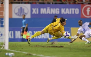 Đội tuyển Việt Nam: Tương lai sáng từ chốt chặn cuối cùng