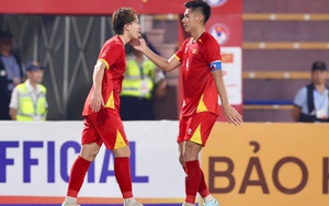 Viktor Lê ‘nghẹn ngào’ khi ghi bàn cho U23 Việt Nam, Hiểu Minh tiết lộ lời dặn của HLV Kim Sang Sik