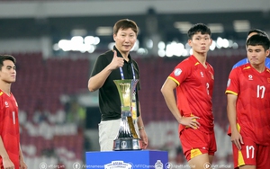 Thời cơ vàng để HLV Kim Sang Sik dùng cầu thủ U23 