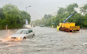 Hà Nội: 82 điểm ngập úng, huy động tối đa lực lượng tiêu thoát nước