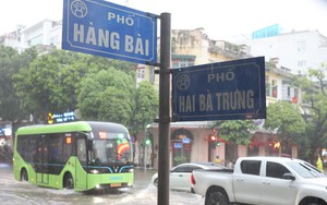 VIDEO: 82 điểm ngập úng ở Hà Nội, một số điểm đã dần rút nước