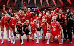 Ngược dòng cảm xúc trước đội bóng chuyền nữ số một châu Á, Thổ Nhĩ Kỳ lần đầu lọt vào chung kết thế giới