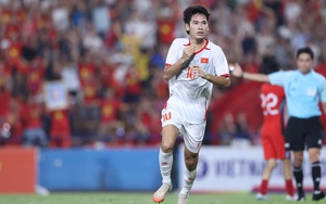 Cầu thủ trẻ xuất sắc nhất V-League khẳng định niềm tin của HLV Kim Sang Sik