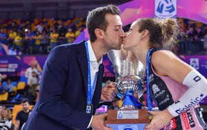 Tin nóng thể thao tối 7/9: Cặp vợ chồng đối đầu nhau ở chung kết giải bóng chuyền vô địch thế giới