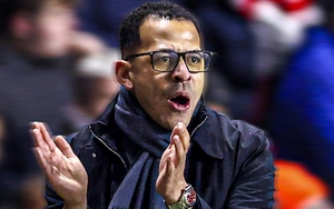 Tân HLV Rosenior ra mắt như mơ, Chelsea phô diễn đẳng cấp tại FA Cup