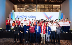 Garena Việt Nam trao hơn 1 tỷ đồng mừng công các đội tuyển Esports Việt Nam tại SEA Games 33