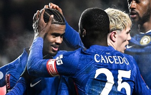 Có một Chelsea rất khác cùng Rosenior