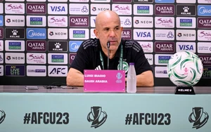 HLV Luigi Di Biagio thừa nhận sự thật nghiệt ngã, hết lời khen Trung Kiên