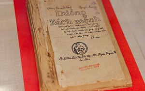 Triển lãm tư liệu chào mừng Đại hội XIV của Đảng 