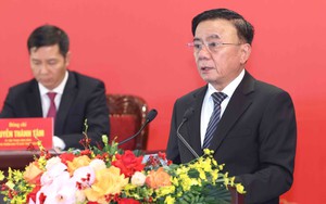 Thường trực Ban Bí thư Trần Cẩm Tú chủ trì họp báo quốc tế về Đại hội XIV của Đảng