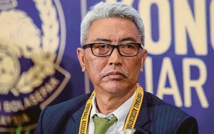 Đối thủ số 1 của tuyển Việt Nam ở cúp châu Á khủng hoảng, Liên đoàn bóng đá có thể bị giải thể