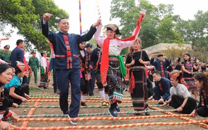 "Về bản đón Xuân": Trải nghiệm Tết sớm tại Làng Văn hóa - Du lịch các dân tộc Việt Nam