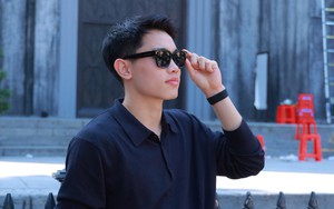 Phong cách thời trang 'đơn sắc' ứng dụng cao của Đình Bắc