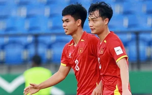 Đình Bắc tạo đột biến, Lê Phát làm tung lưới của U23 UAE