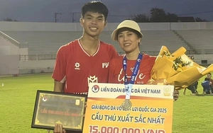 Người mẹ 3 năm ở trọ, làm thuê đủ nghề để nuôi giấc mơ bóng đá của ‘Mbappe Việt Nam’