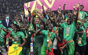 Hàng loạt tranh cãi trong trận chung kết được ví là 'tai tiếng' nhất lịch sử giải bóng đá châu Phi