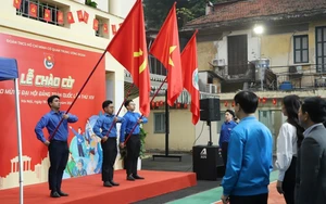 Đại hội XIV của Đảng: Tuổi trẻ cả nước đồng loạt chào cờ, hướng về Đại hội