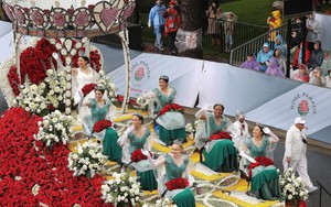 Ấn tượng lễ diễu hành Hoa hồng truyền thống ở Mỹ