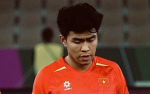 Lý Đức xin lỗi về tấm thẻ đỏ ở trận thua U23 Trung Quốc