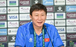 Chuỗi trận toàn thắng của HLV Kim Sang Sik cuối cùng đã dừng lại