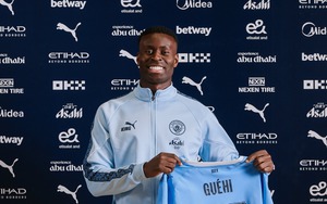 Man City: Guehi có vá được hàng thủ đang tan nát?