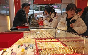 Giá vàng miếng sáng 22/1 giảm 1,8 triệu đồng/lượng