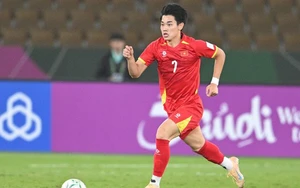 Tin nóng bóng đá Việt hôm nay 25/1: Đình Bắc giành Vua phá lưới nhờ tiêu chí đặc biệt; Hiểu Minh sớm được phẫu thuật