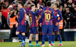 Thắng dễ Oviedo, Barca trở lại ngôi đầu La Liga