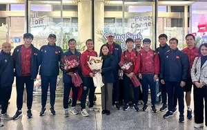 Trung Kiên cùng những thành viên cuối cùng của U23 Việt Nam đã về nước