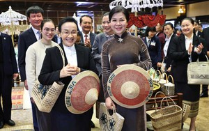 Phu nhân Tổng Bí thư Tô Lâm và Phu nhân Tổng Bí thư, Chủ tịch nước Lào thăm tỉnh Ninh Bình