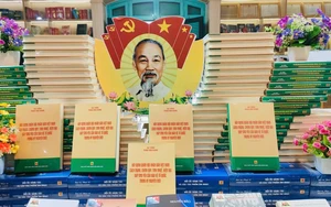 Ra mắt cuốn sách của Đại tướng Phan Văn Giang