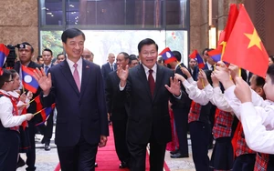 Không ngừng vun đắp, phát triển mối quan hệ đặc biệt Việt Nam - Lào