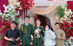 Hai ngôi sao bóng chuyền Việt Nam diện quân phục bên 'người thương' trong ngày trọng đại nhất của cuộc đời