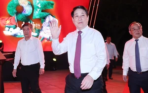 Chủ tịch nước dự cầu truyền hình kỷ niệm 85 năm Ngày Chủ tịch Hồ Chí Minh về nước