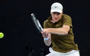 Thắng dễ Shelton, Sinner đối đầu Djokovic ở bán kết Australian Open 2026