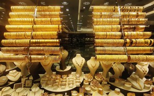 Giá vàng nối dài đà tăng, vượt mốc 5.300 USD/ounce