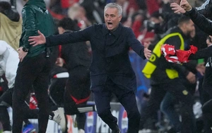 Mourinho: 'Đây là đêm lịch sử'