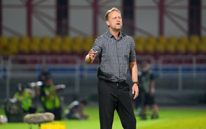 HLV Polking mất quyền chỉ đạo, trọng tài Malaysia bắt trận CAHN gặp Ninh Bình