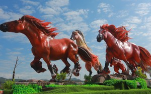 Độc đáo linh vật ngựa ở Lao Bảo, Quảng Trị