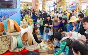 Phó Thủ tướng Chính phủ Bùi Thanh Sơn kiểm tra tiến độ chuẩn bị Hội chợ Mùa Xuân 2026