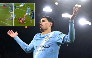 Mất điểm trước Chelsea ở phút bù giờ, Man City ngậm ngùi nhìn Arsenal bỏ cách 6 điểm