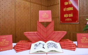 Ra mắt cuốn sách "80 năm Quốc hội Việt Nam - Những dấu ấn lịch sử"