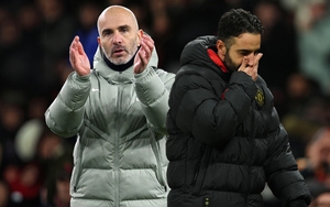 Huyền thoại MU tuyên bố sẽ trả toàn bộ vé nếu Quỷ đỏ bổ nhiệm cựu HLV Chelsea