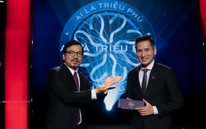 "Giáo sư Xoay" Đinh Tiến Dũng gửi lời cảm ơn MC mới của "Ai là triệu phú"