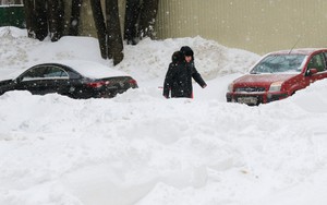 Bão tuyết lịch sử ở Moskva gây tê liệt giao thông
