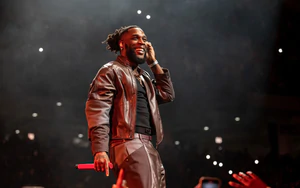 Burna Boy trở lại Stade de France trong cột mốc lịch sử của NFL