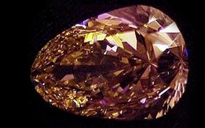 Kim cương hồng huyền thoại trở lại sau một thế kỷ vắng bóng