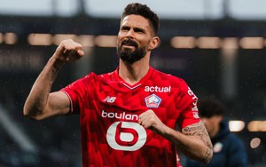 Giroud đi vào lịch sử Champions League với kỷ lục đặc biệt