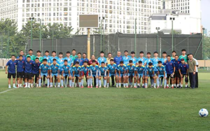 HLV Roland: 'U17 Việt Nam phải chiến đấu để tạo ra sự khác biệt'