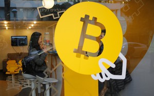 Dự báo tương lai 10 năm tới: Bitcoin sẽ biến mất, thẩm phán AI...